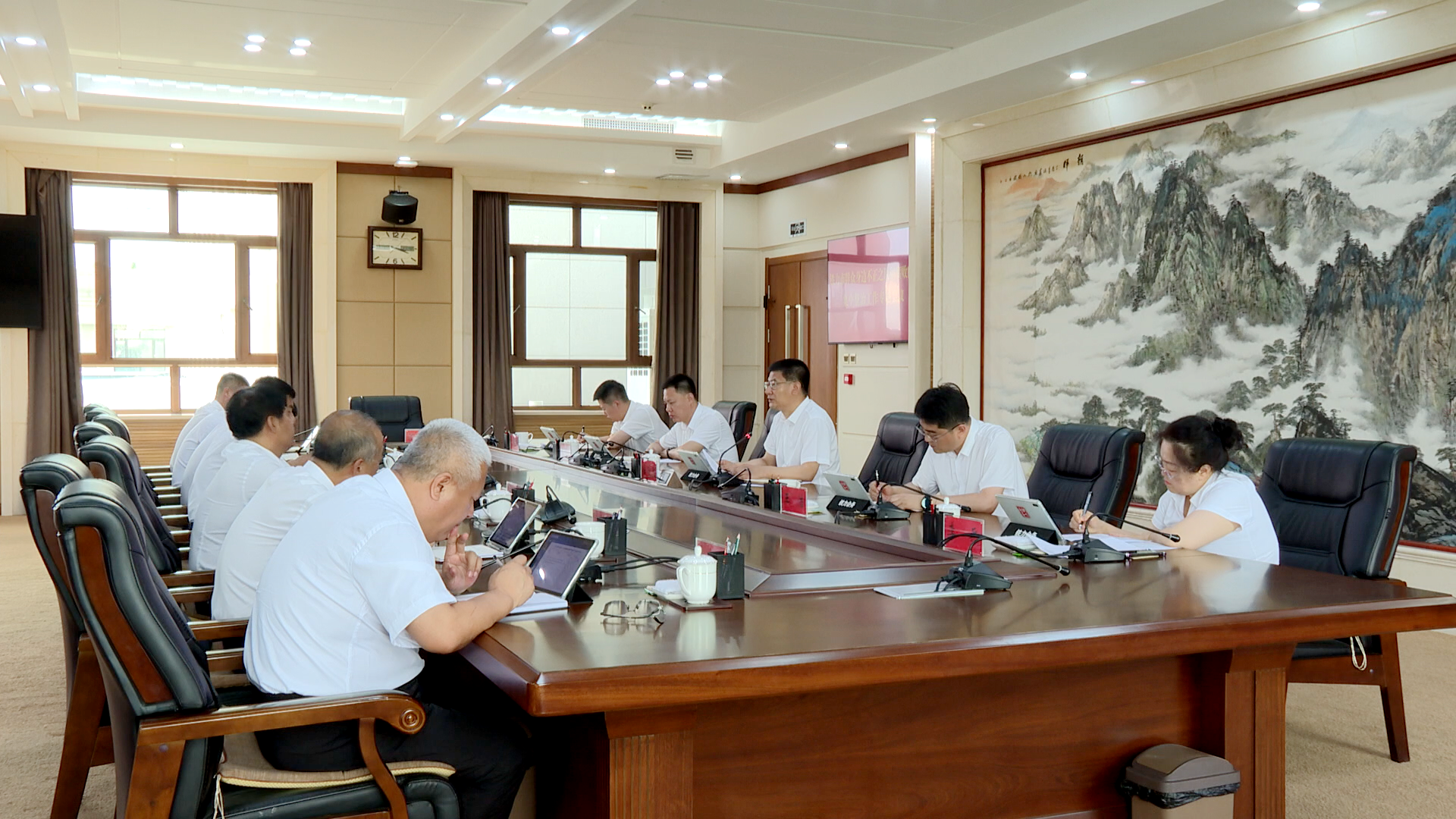 我市召开群众身边不正之风和腐败问题集中整治工作专题会议