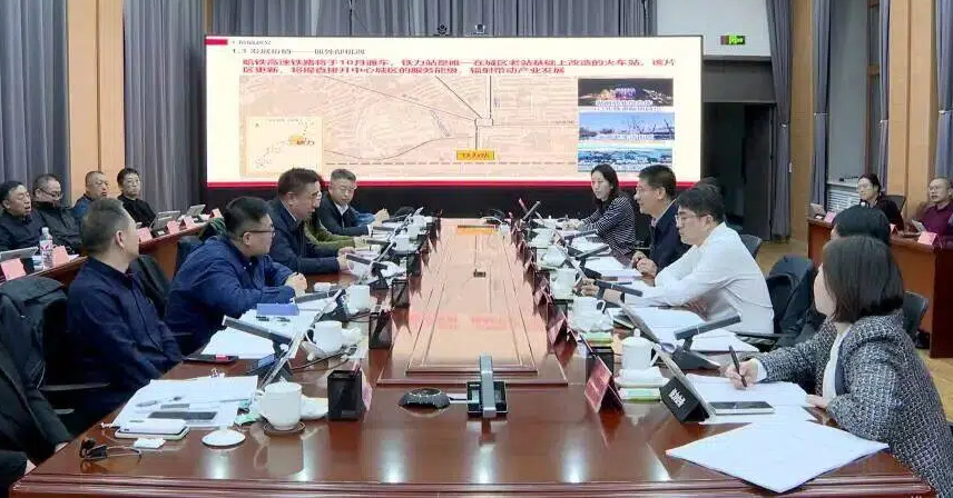 省住建厅到我市指导帮扶城市更新工作