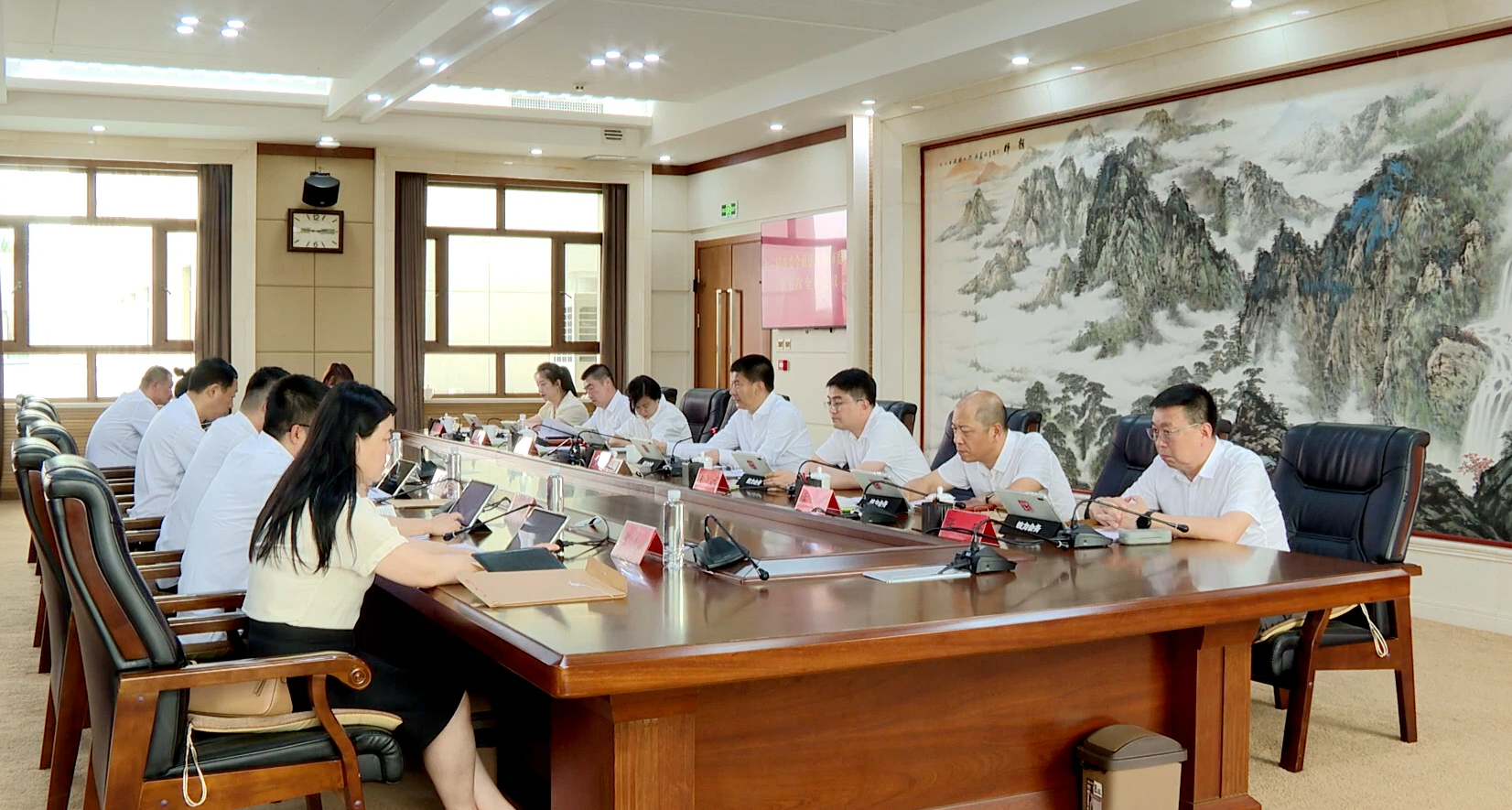 十三届市委全面依法治市委员会第五次全体会议召开